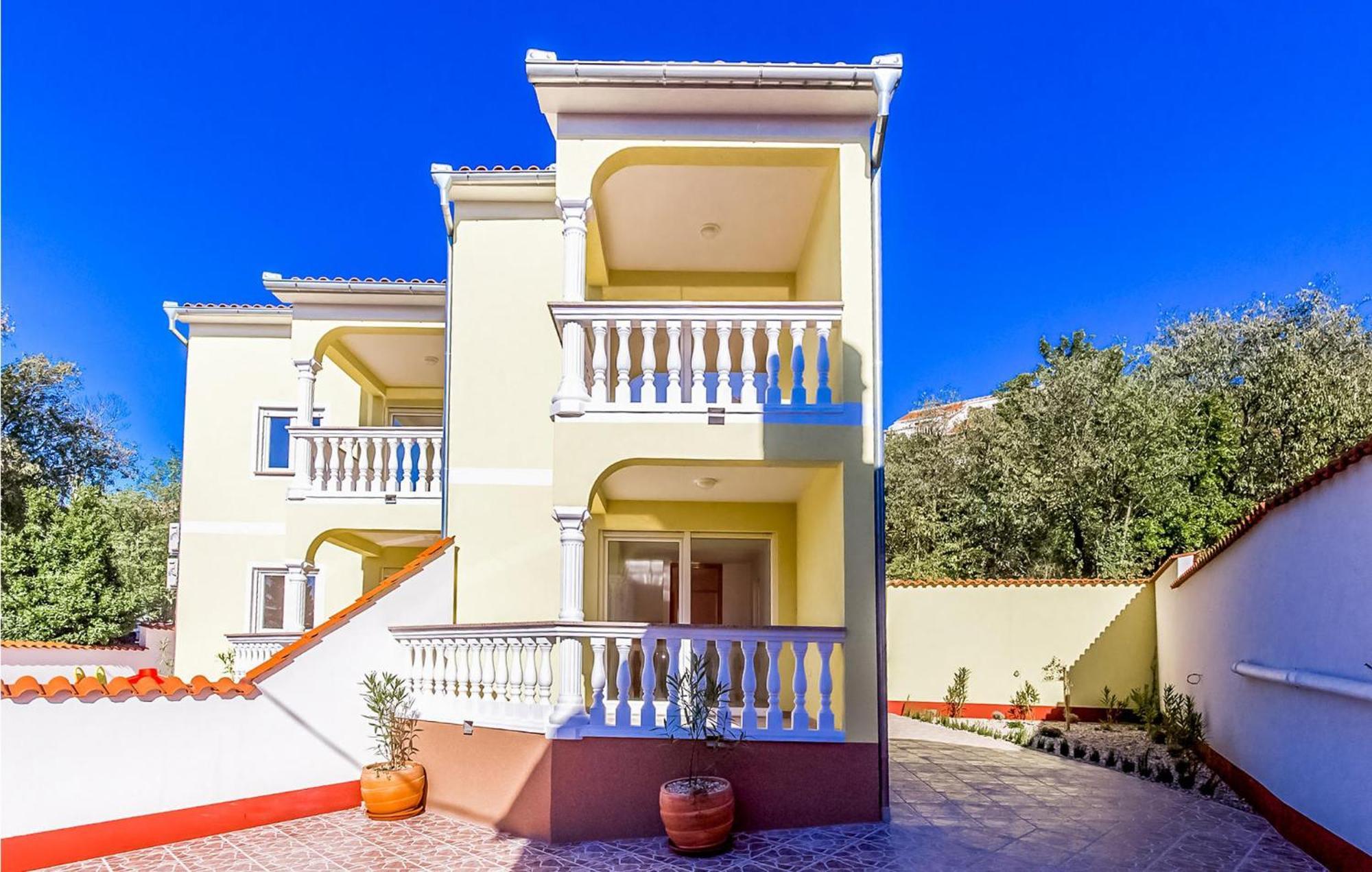 Holiday home In With Outdoor Swimming Pool Dramalj